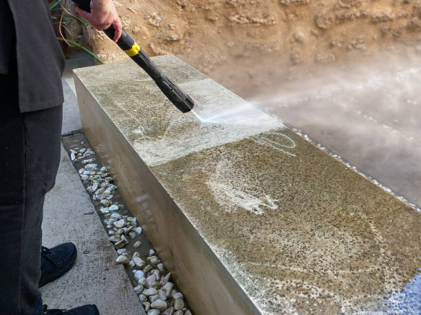Best Deck Pressure Washing  in Kouts, IN
